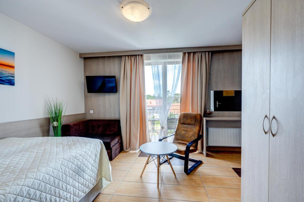 Ambre Mare - Wypoczynek Pod Palmami Bed & Breakfast Pobierowo Ngoại thất bức ảnh